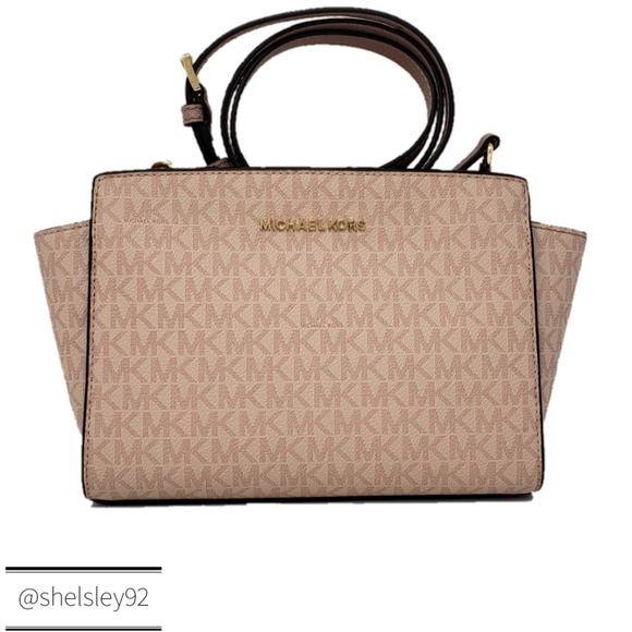Michael Kors Selma Messenger Set - Picture 2 of 5